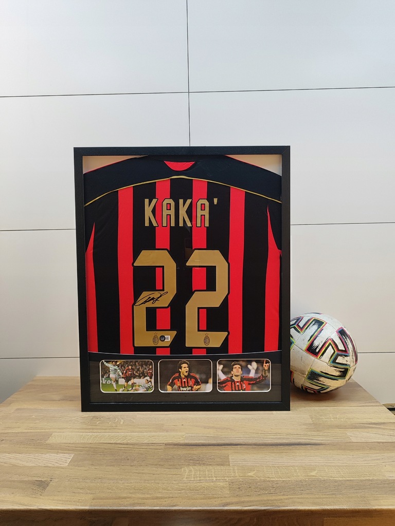Kaka, AC Milan - koszulka z autografem w ramie (zag)
