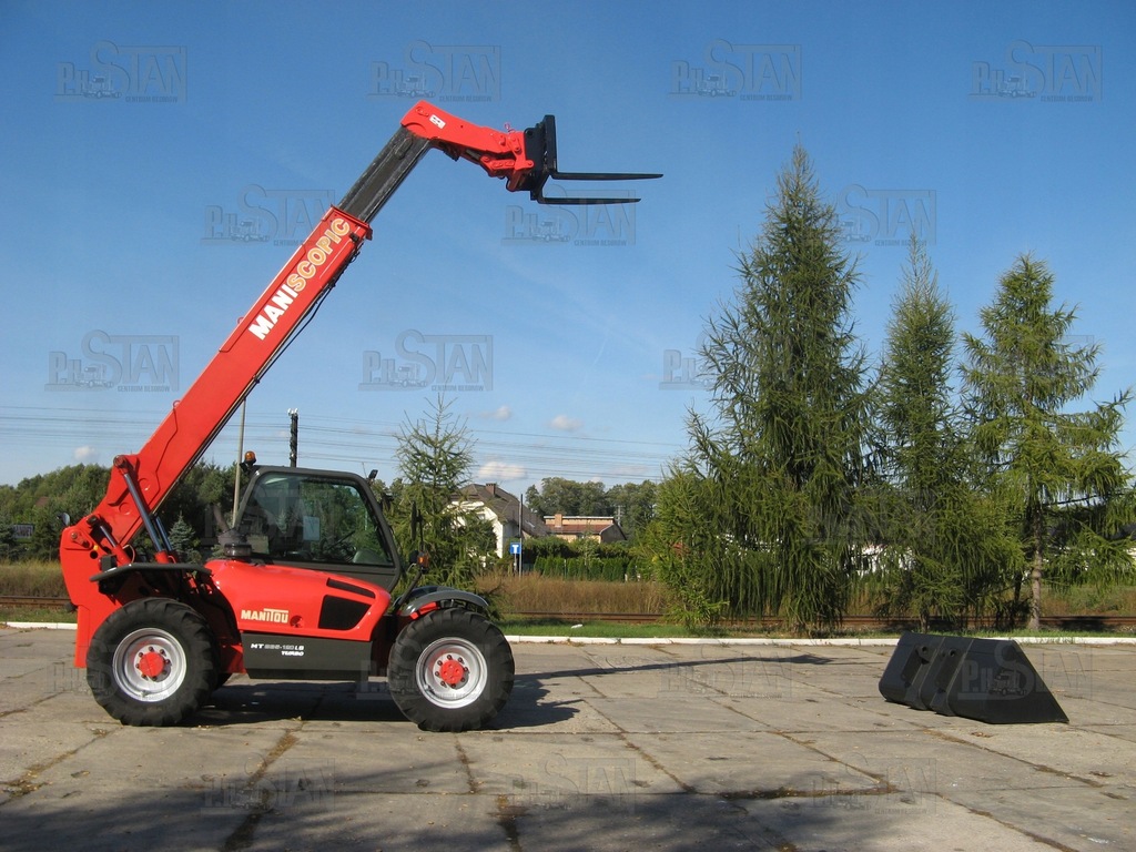 Ładowarka teleskopowa Manitou MT 835-120 LS