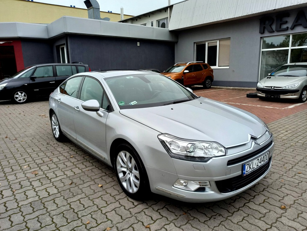 Купить CITROEN C5 III 3.0 HDi 241 л.с., автомат, небольшой пробег: отзывы, фото, характеристики в интерне-магазине Aredi.ru