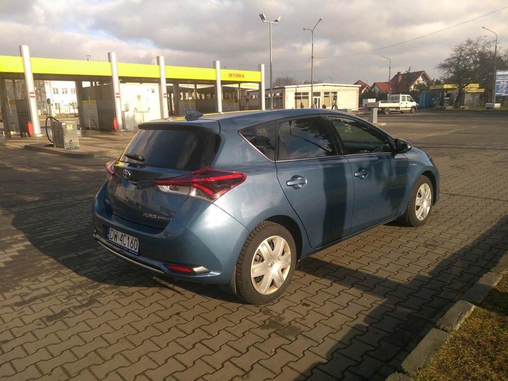 TOYOTA AURIS (_E18_) 1.8 Hybrid (ZWE186_) 99 KM