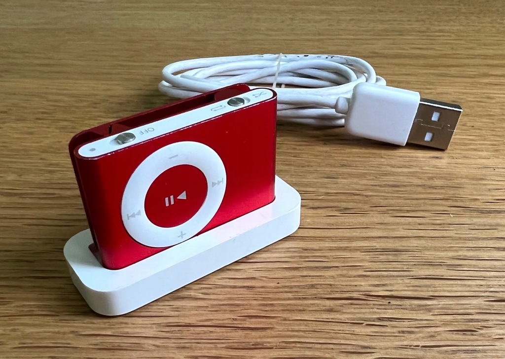 ★新品★iPod・shuffle・1GB Apple iPod Shuffle Red Special Edition 1GB 2nd Gen