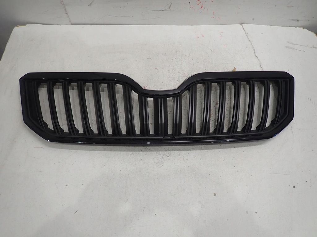 Atrapa SKODA YETI LIFT 2013- 5L0853668B