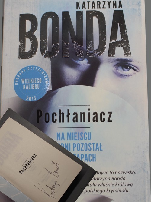 Katarzyna Bonda "Pochłaniacz" z autografem