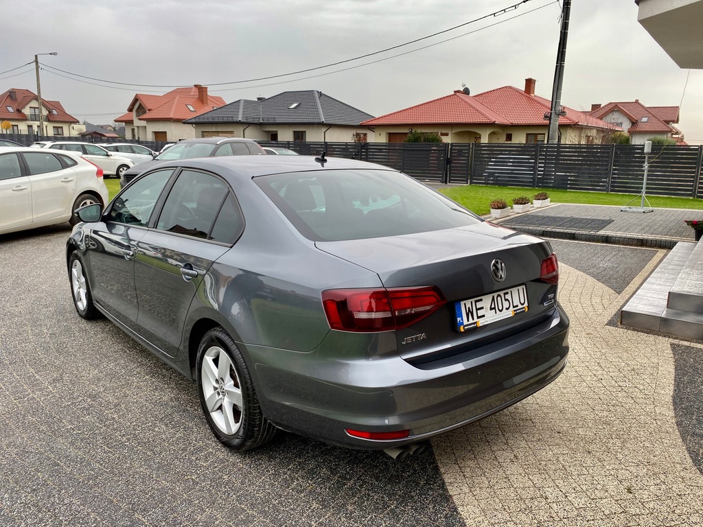 Купить ШОУ-РУМ PL JETTA TDI COMFORTLINE PDC ALU16 TOUCH ДИЛЕР: отзывы, фото, характеристики в интерне-магазине Aredi.ru