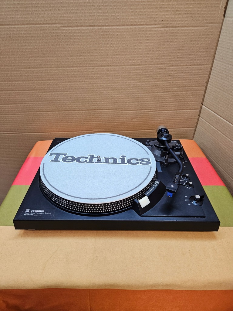 Gramofon Technics SL-2000
