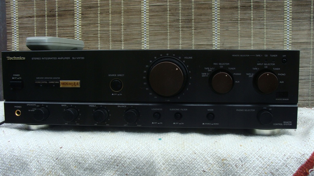 WZMACNIACZ TECHNICS MODEL. SU-VX720