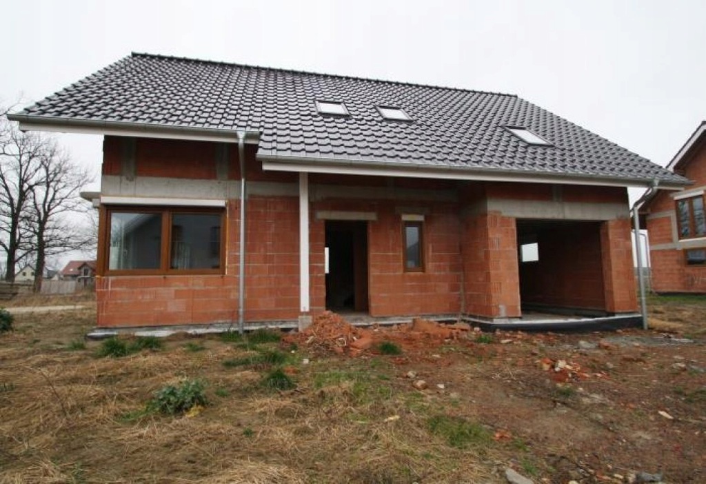 Dom, Karczów, Dąbrowa (gm.), 157 m²