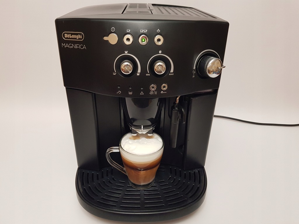 Ekspres Delonghi MAGNIFICA ESAM 4000.B / 15 bar 13793953438