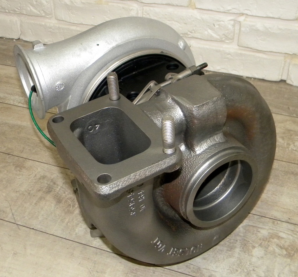 Пневмоклапан турбины ивеко еврокарго 100е18 2000. Турбокомпрессор ивеко. Турбокомпрессор ивеко. 4046943 турбокомпрессор. Турбина ивеко стралис курсор 10.