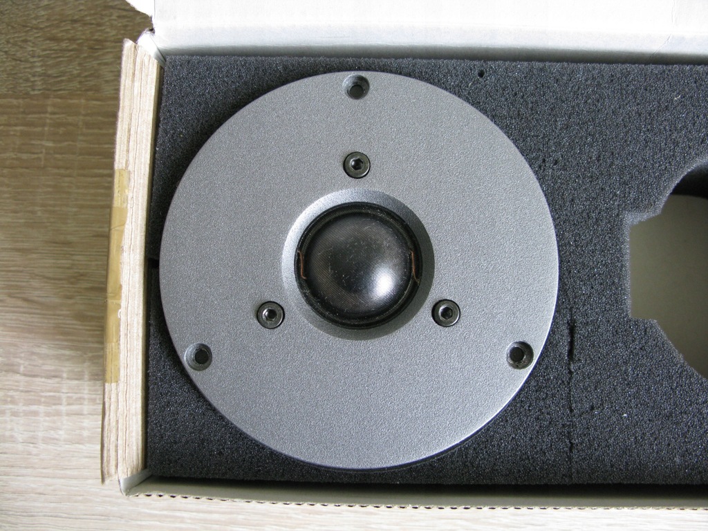 dynaudio esotec d 260