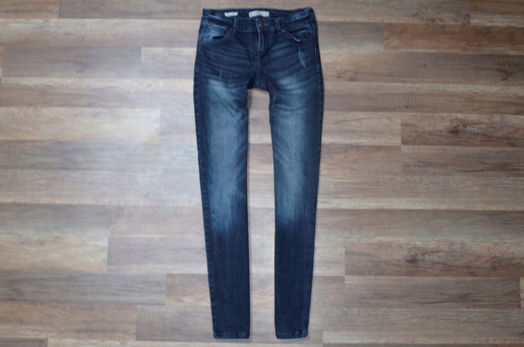 215 Bershka spodnie jeansowe jeansy skinny 36