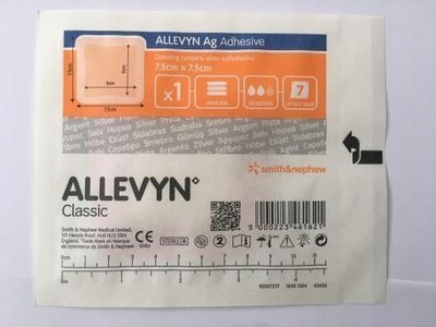 Opatrunek piankowy Allevyn AG adhesive 7,5cmx7,5cm