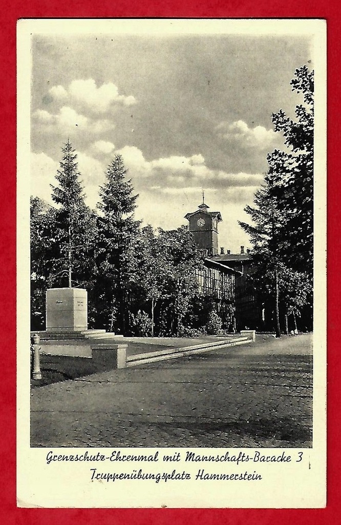 Czarne Hammerstein,pomnik pogranicznika, koszary 3 12316579869