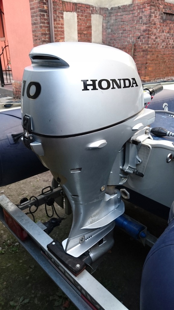 Silnik zaburtowy Honda 10 KM ładowanie 12V ponton