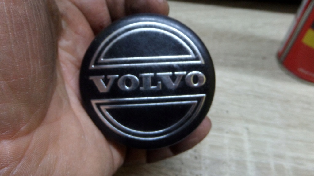 VOLVO KAPSEL DEKIELEK FELGI 30666913 64/63MM