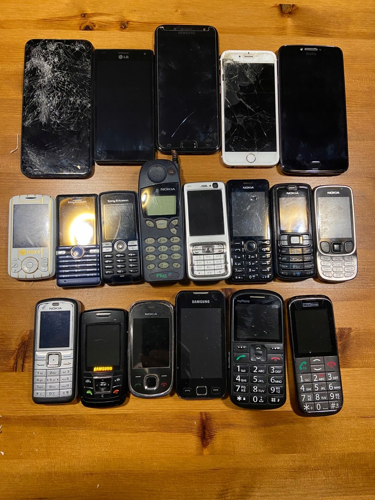 1123.ZESTAW TELEFONÓW NOKIA, SAMSUNG, SONY ERICSSON