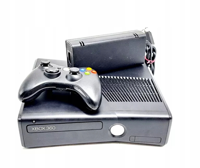 KONSOLA XBOX 360