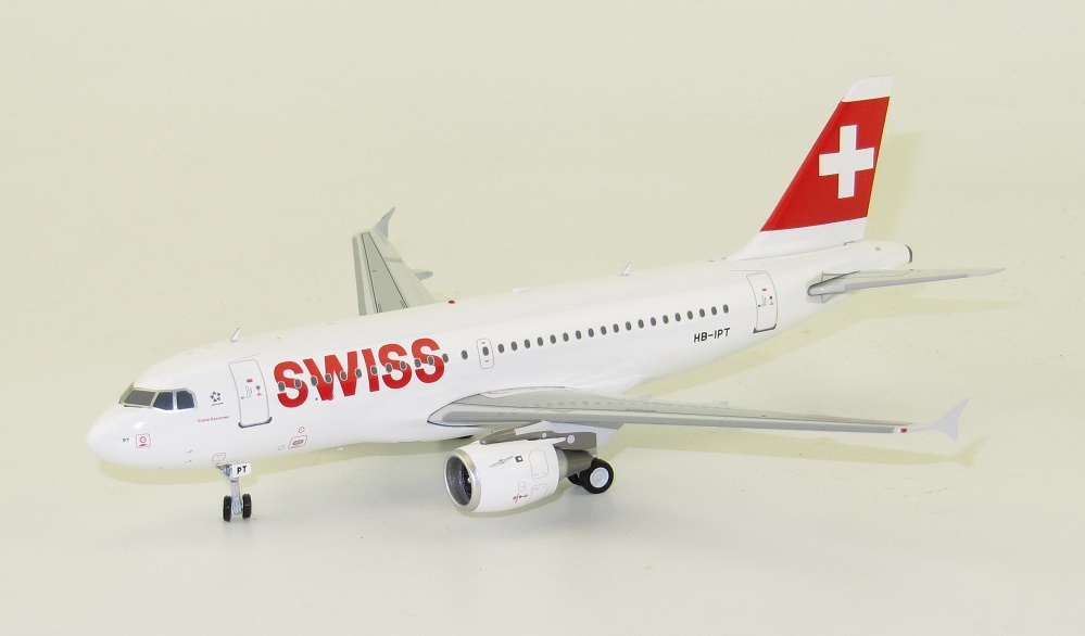 Купить Модель самолета Airbus A319 Swiss Airlines 1:200: отзывы, фото, характеристики в интерне-магазине Aredi.ru