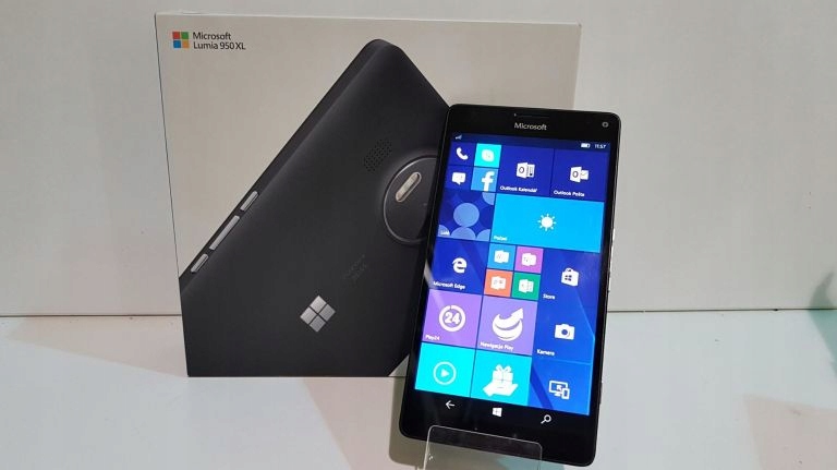 MICROSOFT LUMIA 950 XL SUPER STAN ETUI GRATIS