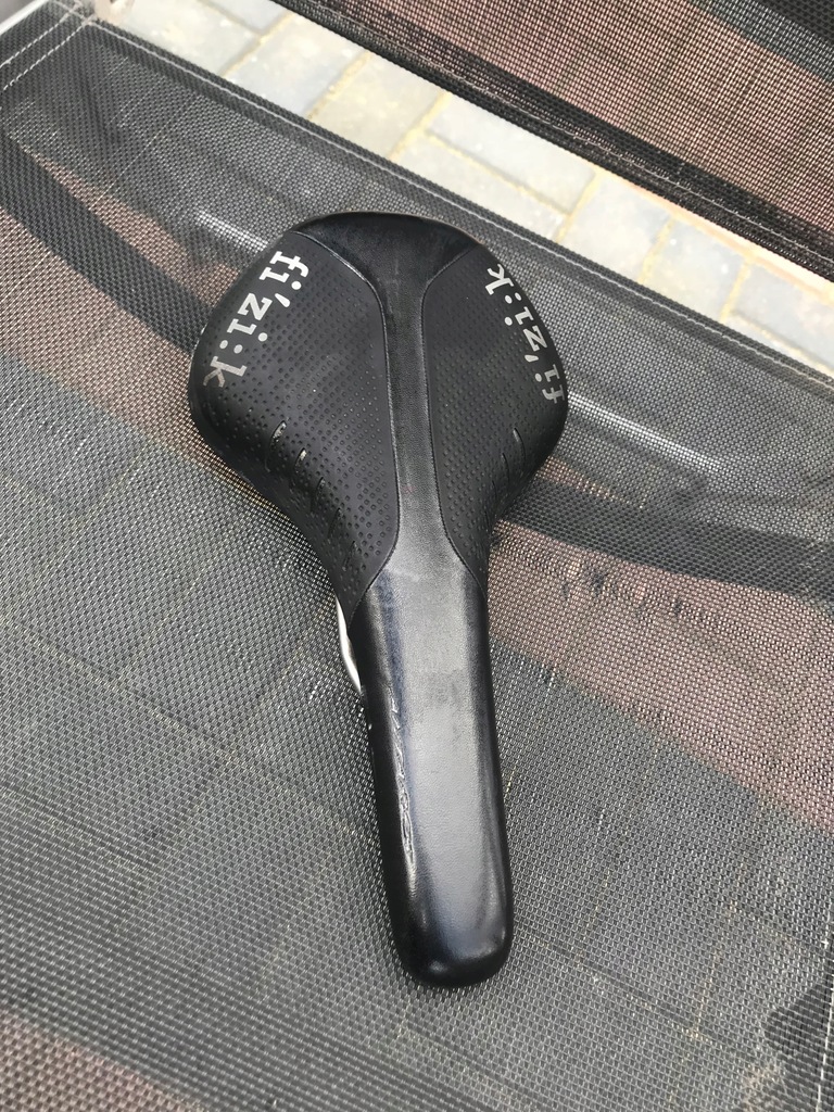 Fizik siodło Antares R3 Carbon Regular