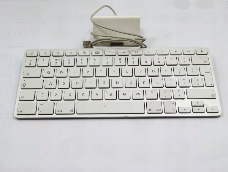 APPLE IPAD KEYBOARD DOCK A1359