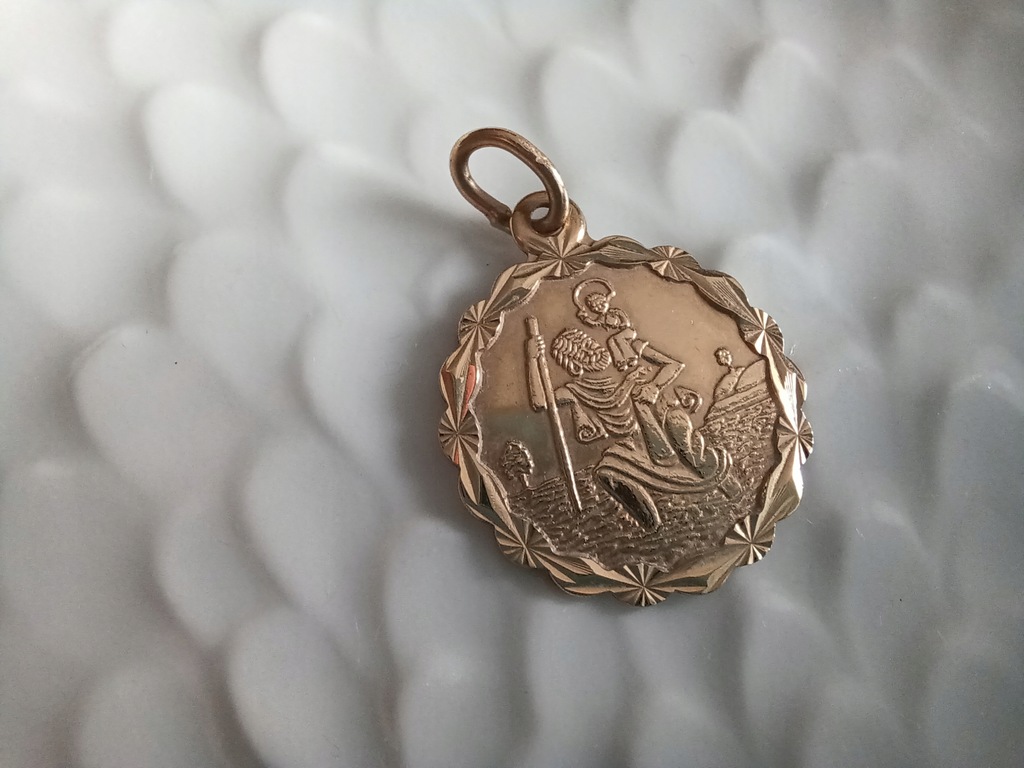 Złoty wisiorek medalik święty Krzysztof