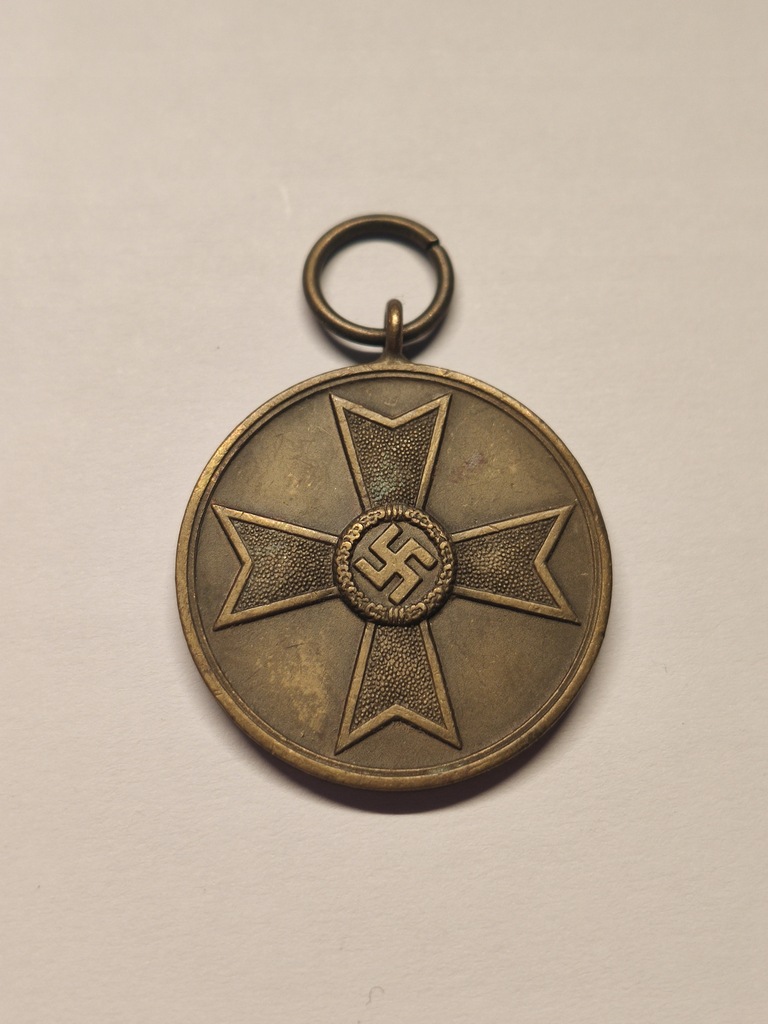 Medal Fur Kriegverdienst 1939 Oryginalny - Bardzo ładny