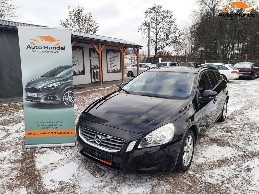 Volvo V60 1,6 Benzyna 150 KM Navi Podg. fotele...