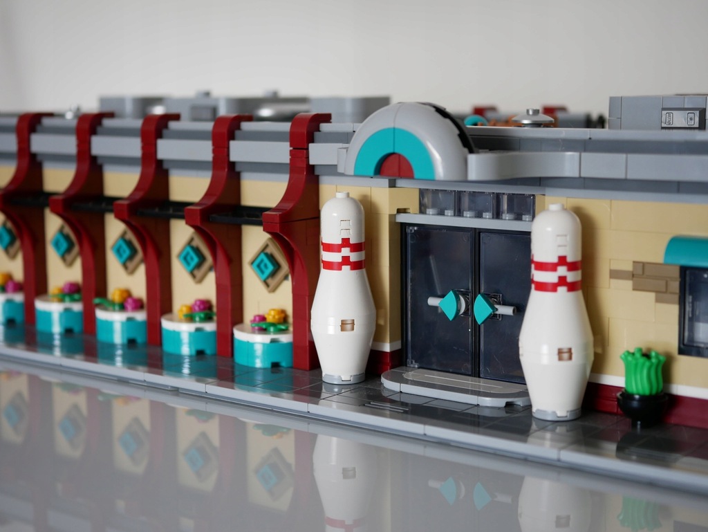 910013 LEGO Retro Bowling Alley Bricklink 12174232707 oficjalne