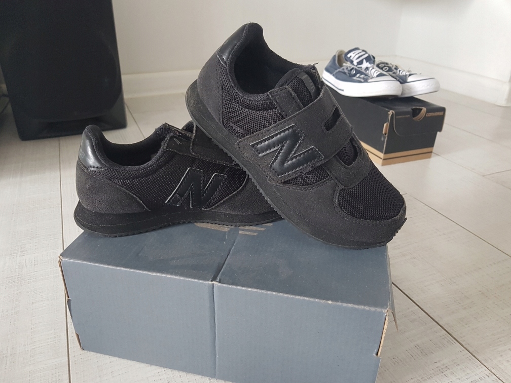 new balance kv 220