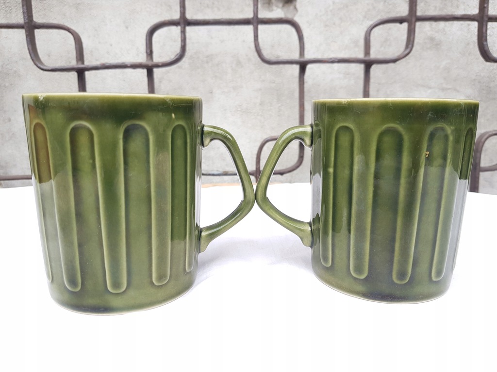 Stary kubek Pruszków zielony paski