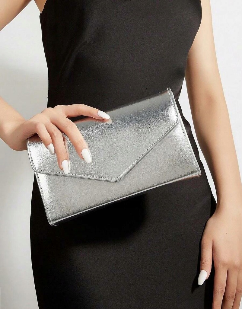 SHEIN SREBRNA TOREBKA KOPERTÓWKA UE9 LT7__21X13