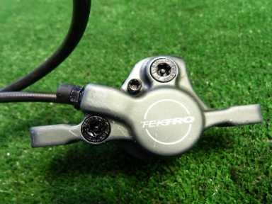 tektro twin piston p2