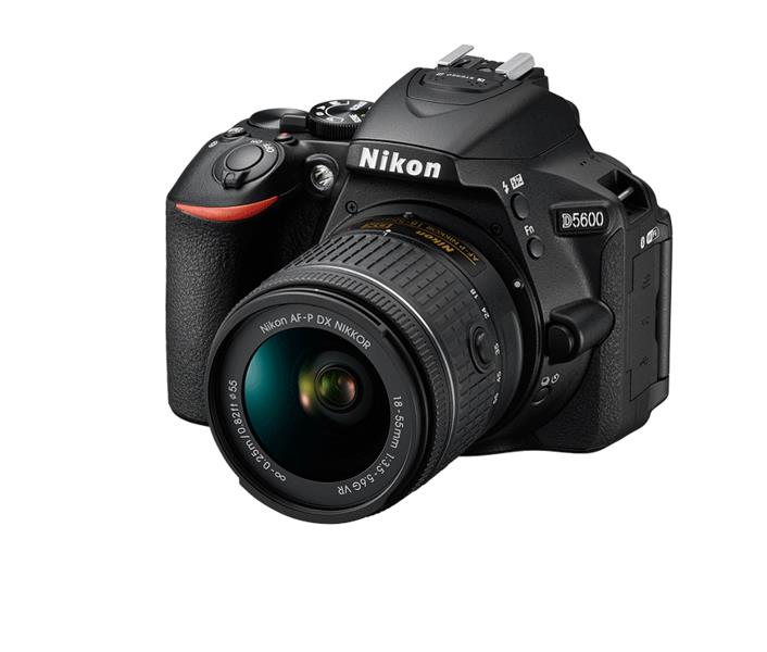 Nikon D5600 + 18-55 VR + Sandisk 32GB GRATIS