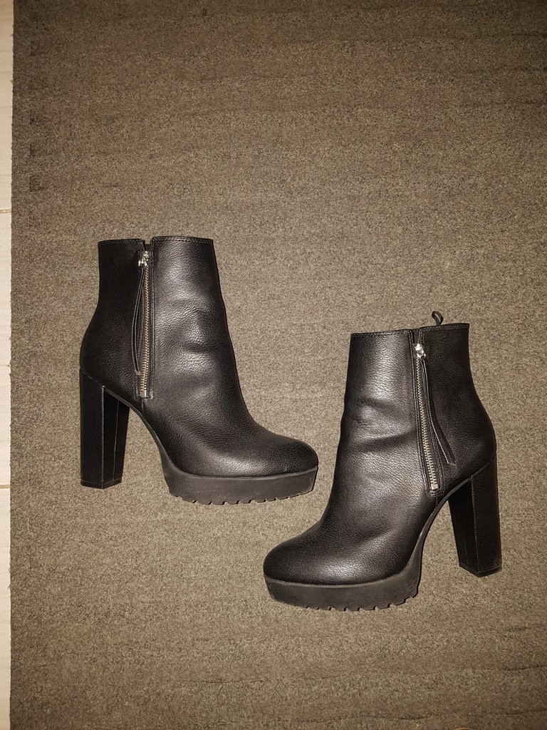 H&M czarne botki na słupku, rozmiar 41 8079431729 H&M czarne botki na słupku, rozmiar 41 8079431729
