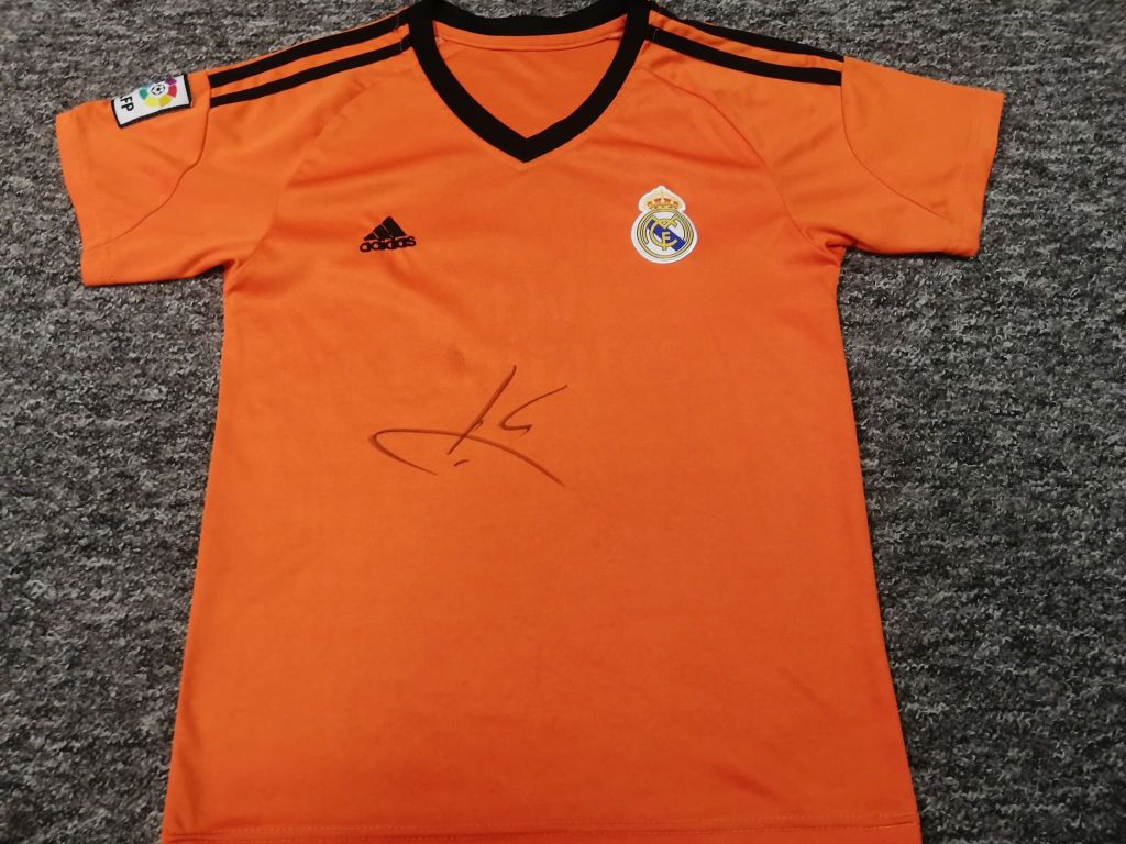 Kroos - koszulka (Real) z autografem (ZAG)