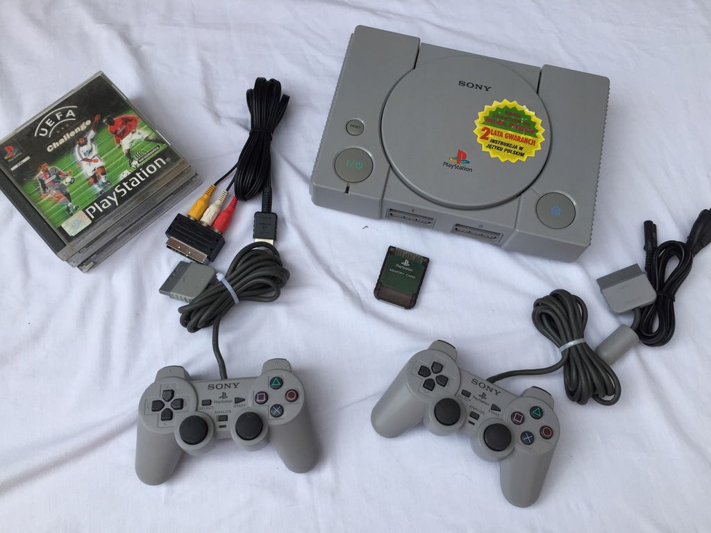 PLAYSTION ONE + 3 GRY ZESTAW PS one classic