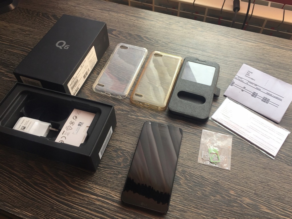 LG Q6 Cały komplet, wersja 32GB, dual-sim Gwar