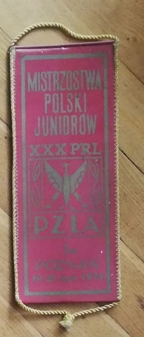 M.P. JUNIORÓW PZLA POZNAŃ 1974 - proporczyk