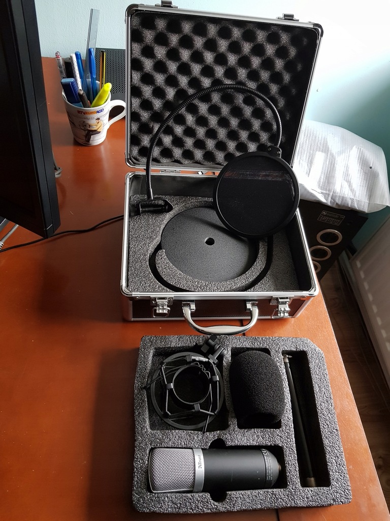 MIKROFON POJEMNOŚCIOWY TRUST GXT 252 EMITA USB