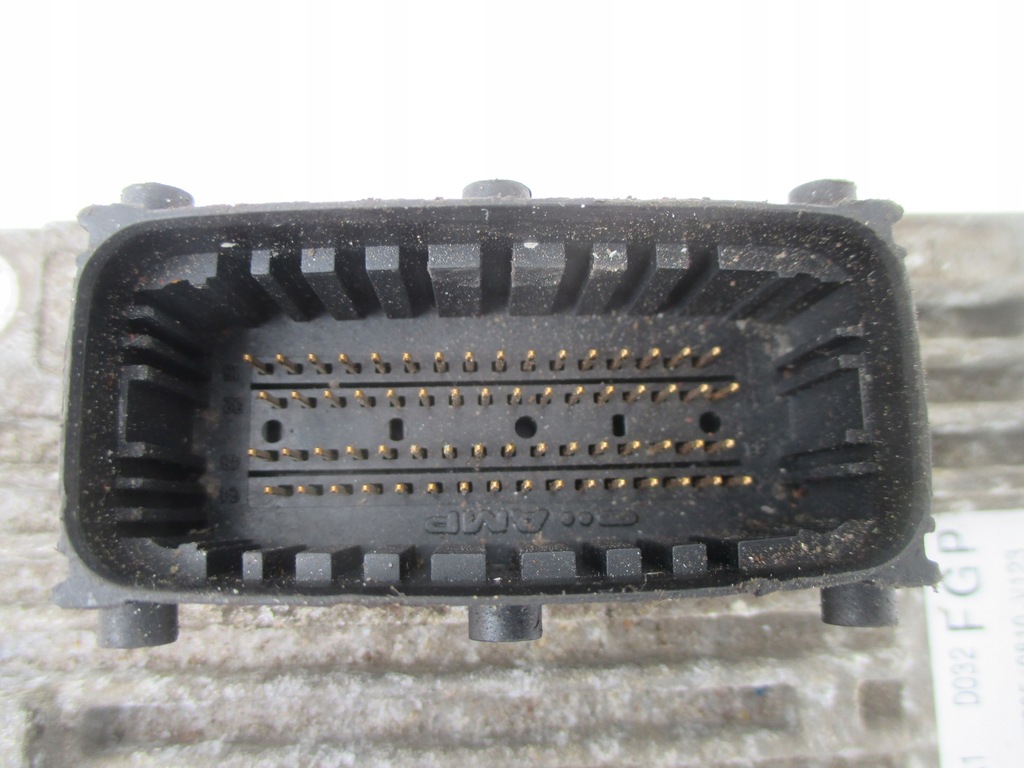 STEROWNIK KOMPUTER SILNIKA FIAT STILO 1,6 16V 8273801099