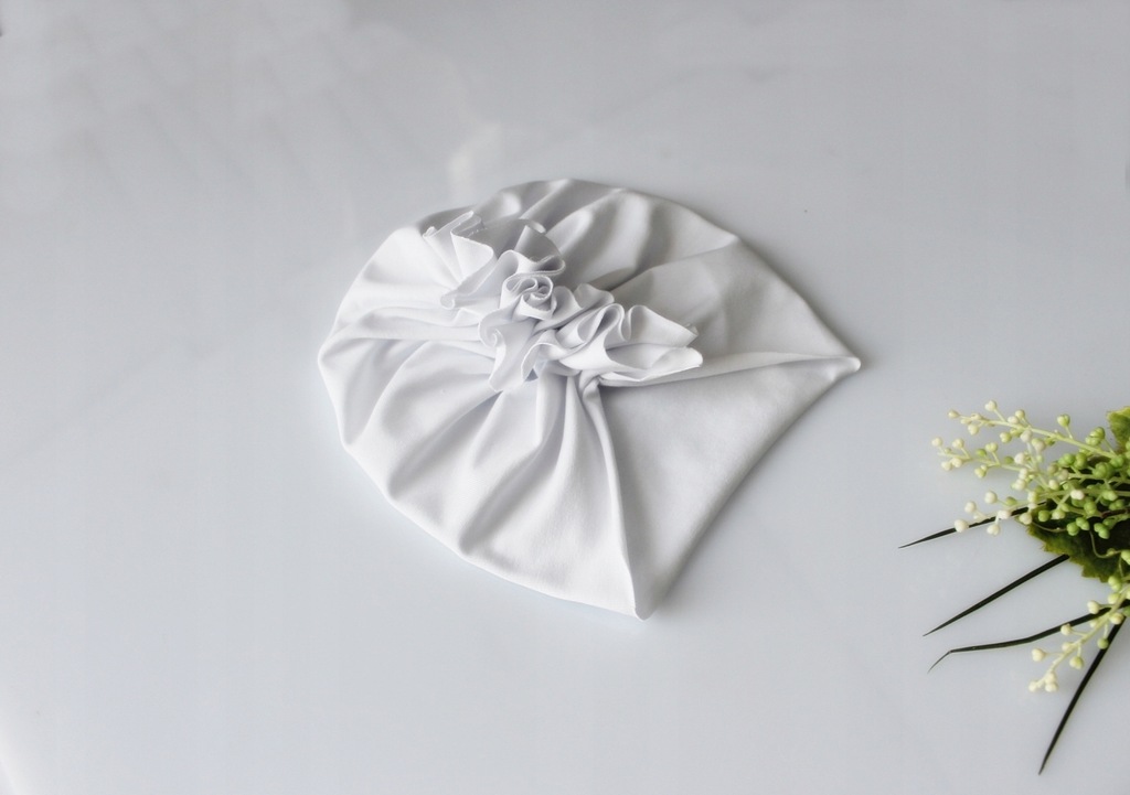 Czapka turban biały cieńszy 44-46 chrzest *