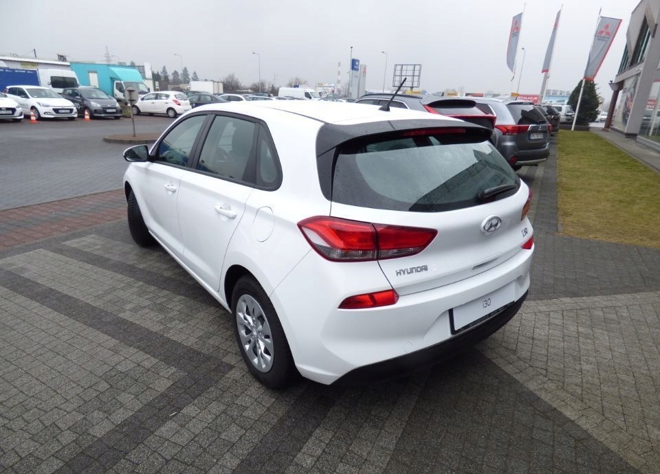 Купить ПРЕДЛОЖЕНИЕ НЕДЕЛИ Hyundai I30 1.4 MPI 100KM 2019: отзывы, фото, характеристики в интерне-магазине Aredi.ru