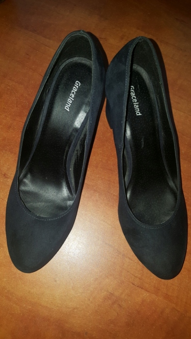 Buty na obcasie słupku eleganckie 39 Deichmann