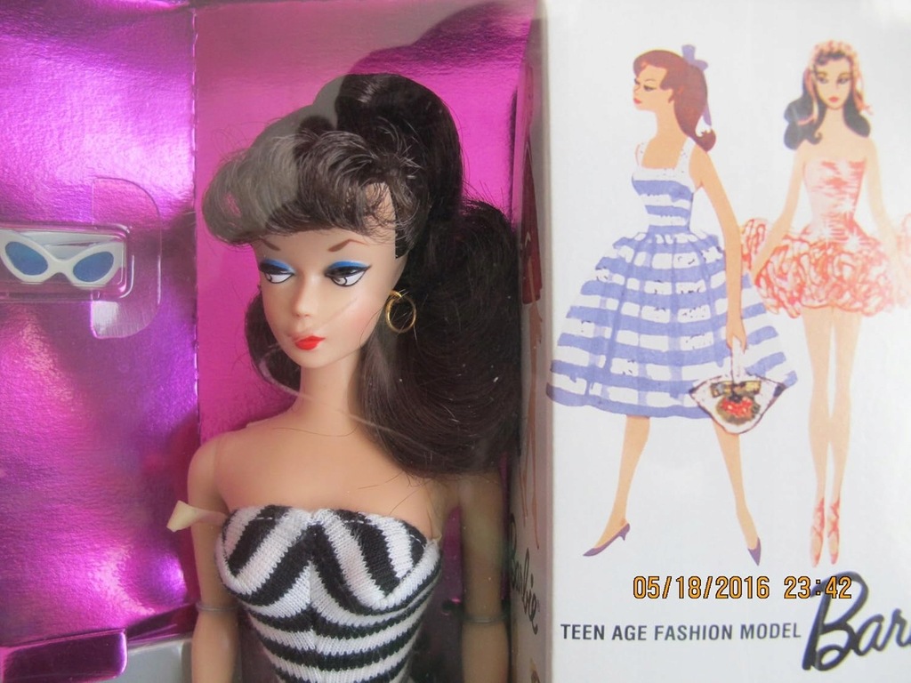 35th ANIVERSARY Barbie オリジナル 1959 未開封 Original 1959 Barbie Doll & Package Reproduction 35th