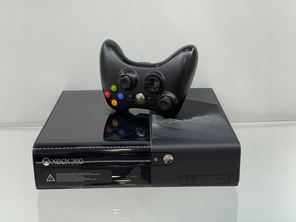 Konsola Xbox 360 Czarna + Pad