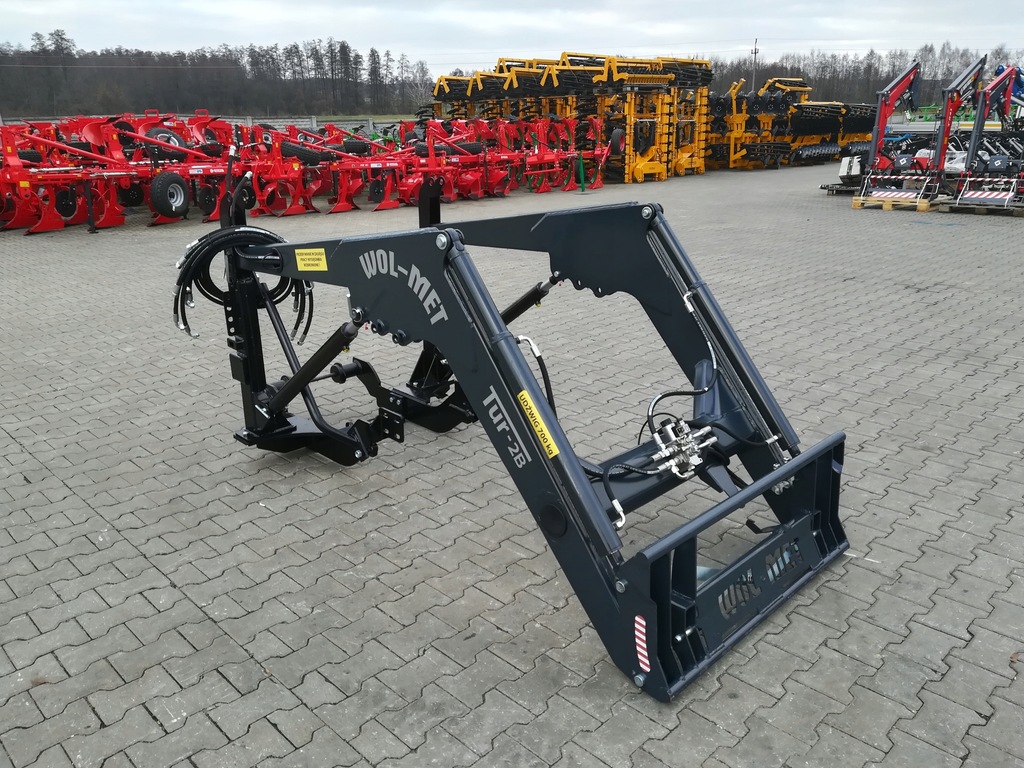 Купить Фронтальный погрузчик TUR T25 C330 C360 ZETOR Hydramet: отзывы, фото, характеристики в интерне-магазине Aredi.ru