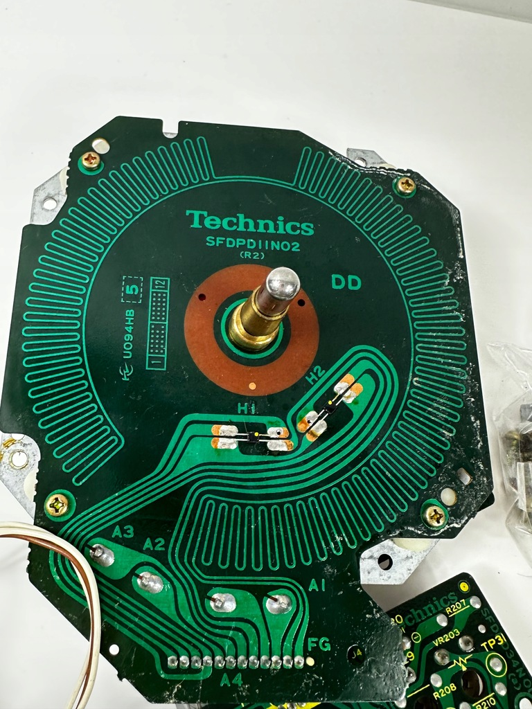 Silnik dla gramofonu Technics SL-D202