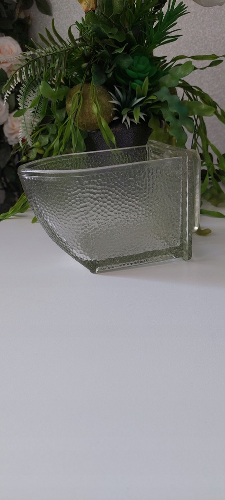 Forhoja szklany pojemnik.