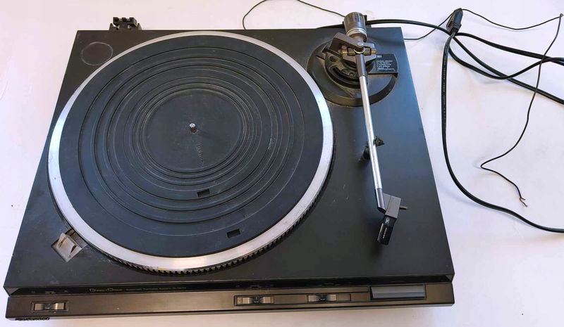 Technics SL-DD33 Direct Drive gramofon
